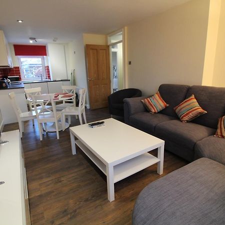 Townlets Serviced Accommodation Salisbury Белфаст Екстериор снимка